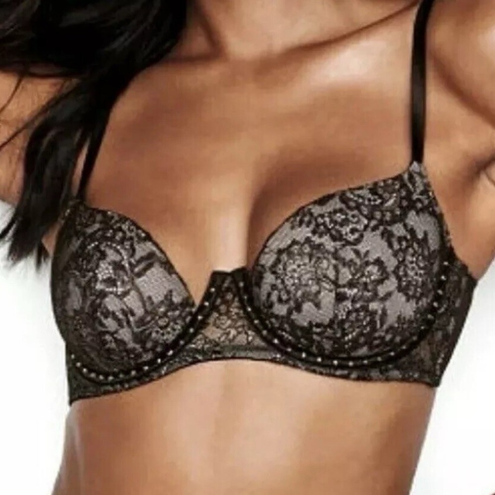 💐Victoria’s Secret Very Sexy Lined Balconette Underwire Bra in Black Size 32B